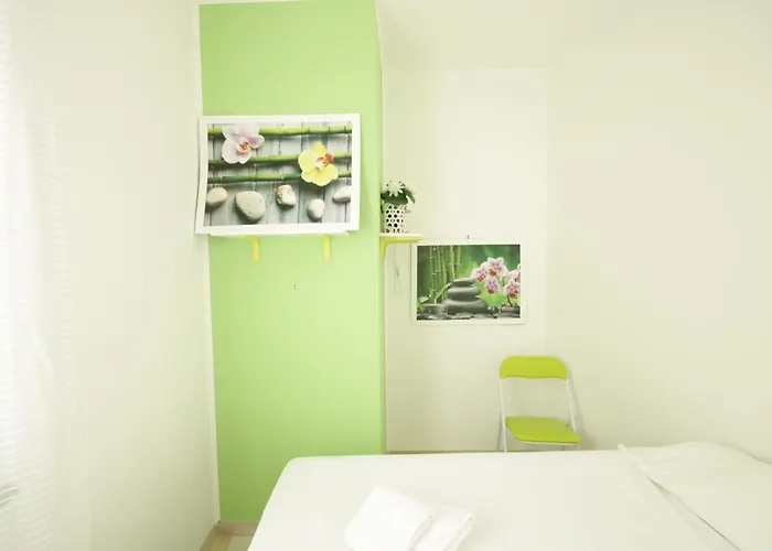 Vanni House 68 *